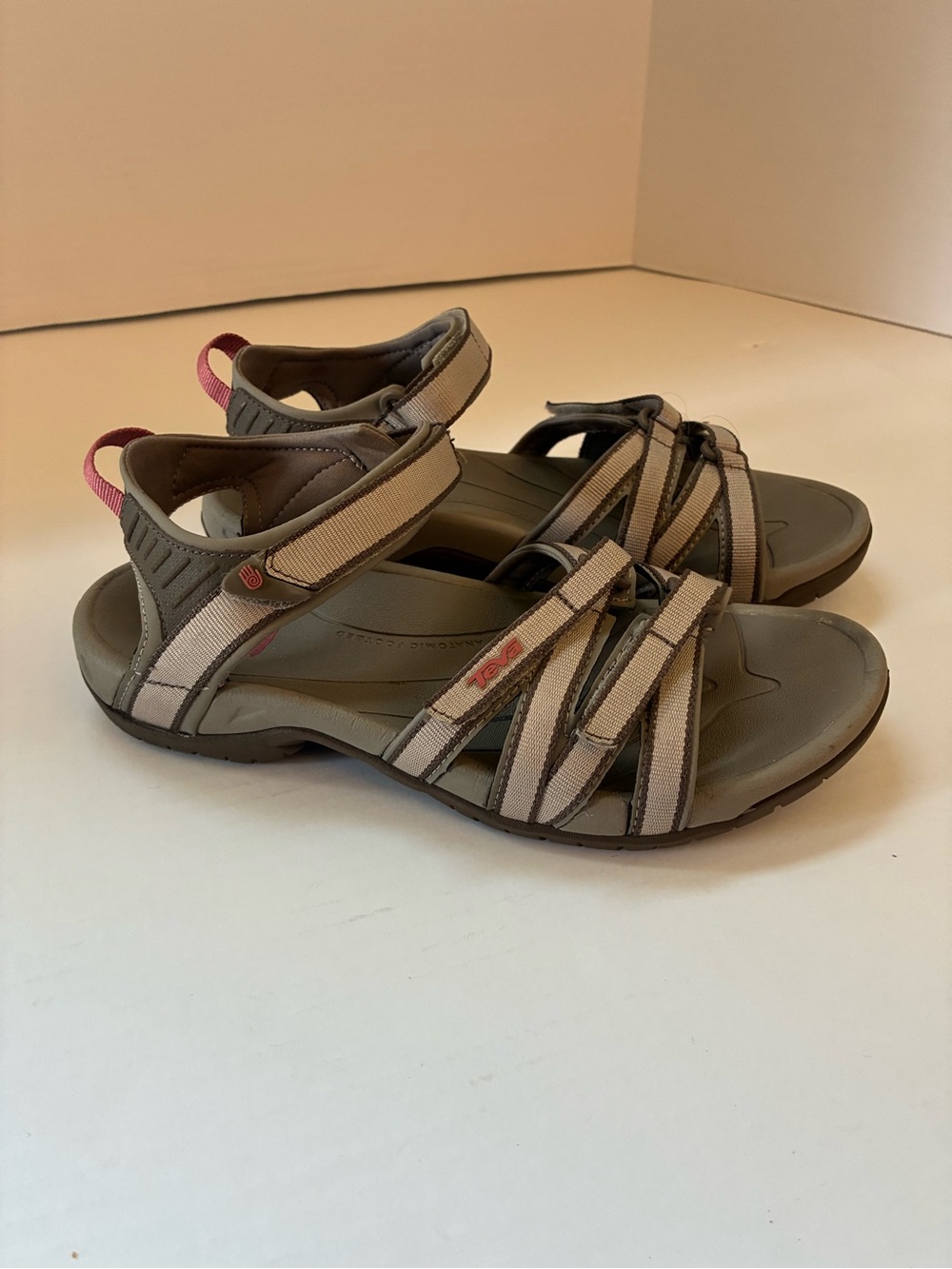 Women’s TEVA Sandals 9